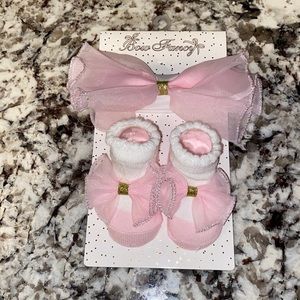Pink bow and sock set